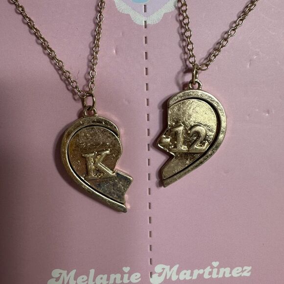Melanie Martinez K-12 Best Friend Necklace Set 18.5 in Chain Gold Finish NWT - Picture 2 of 6